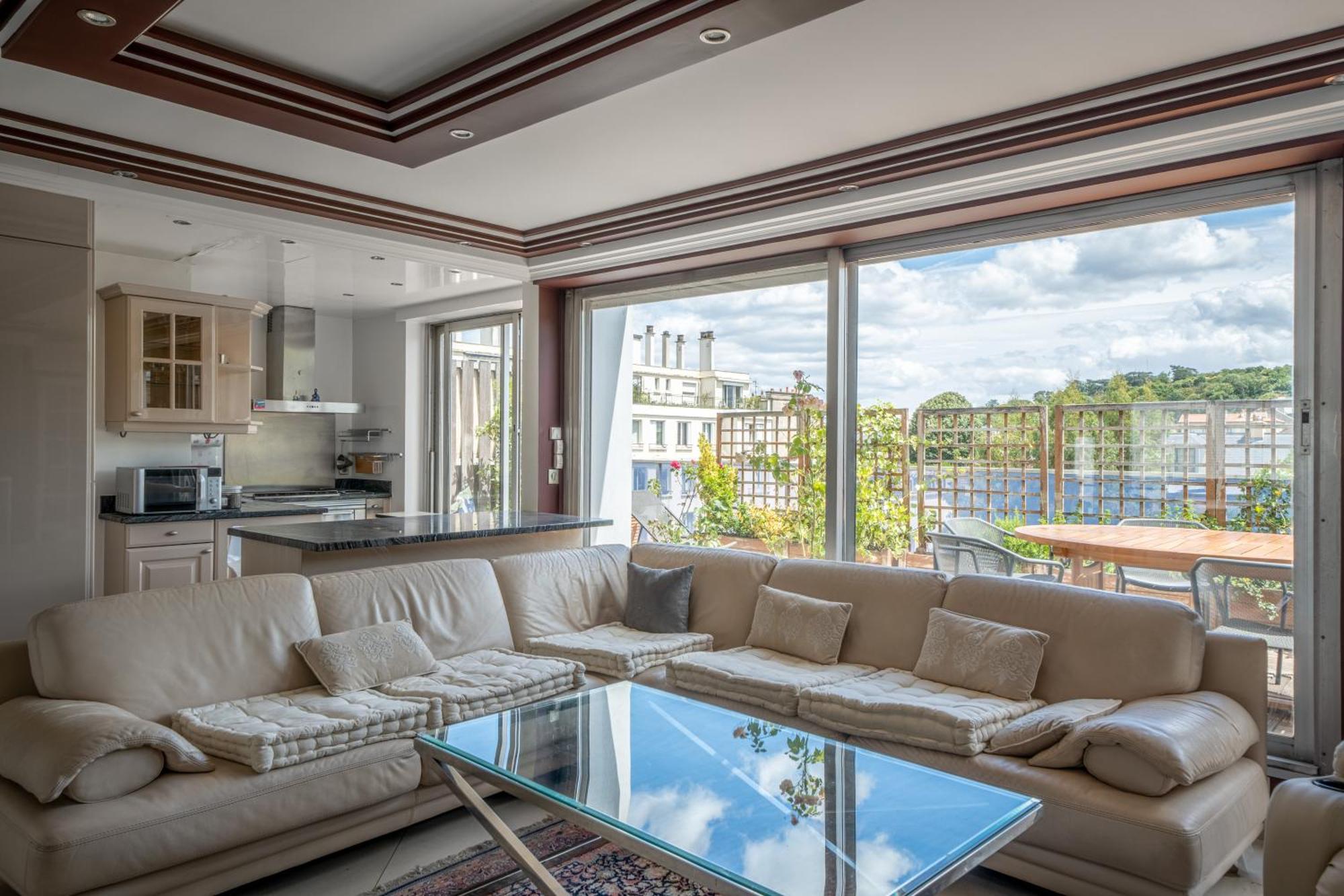 Fleur De Lys Belle Terrasse & Parking Prive Apartment